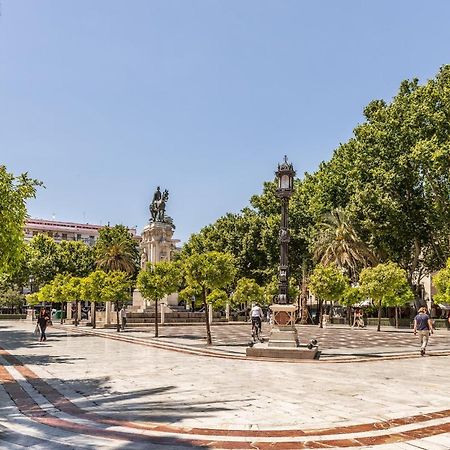 Waou Cosy III Sevilla Cathedral Exterior photo