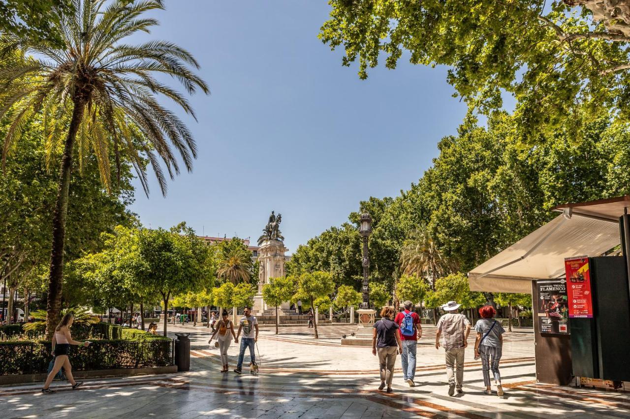 Waou Cosy III Sevilla Cathedral Exterior photo