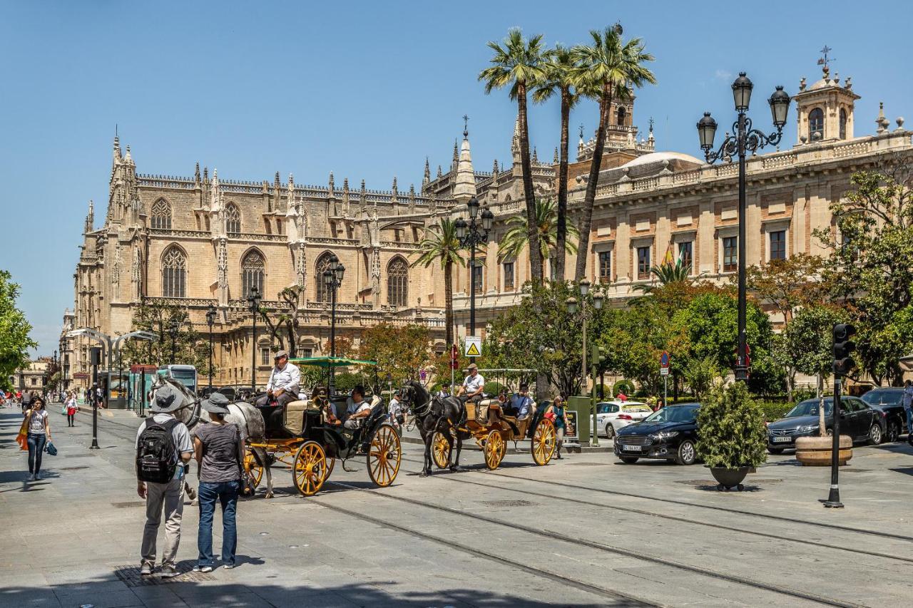 Waou Cosy III Sevilla Cathedral Exterior photo
